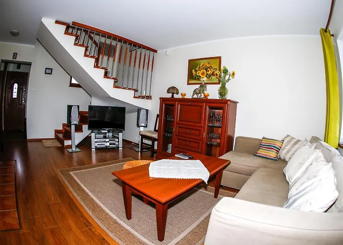 منزل ريفي Dom Na Zielonej Dolinie ساسينو