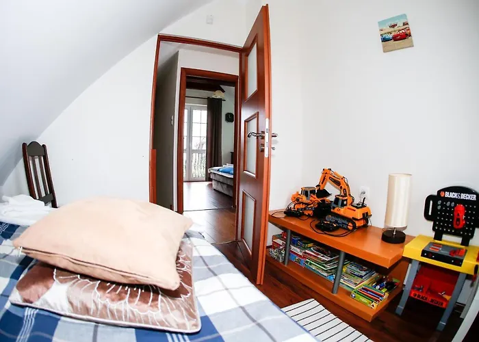 Dom Na Zielonej Dolinie ساسينو