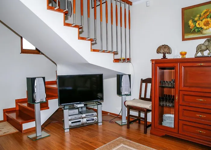 منزل ريفي Dom Na Zielonej Dolinie ساسينو