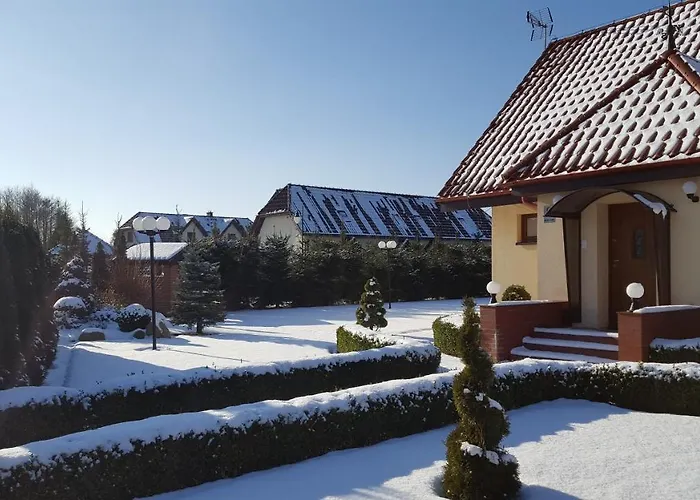 منزل ريفي Dom Na Zielonej Dolinie ساسينو