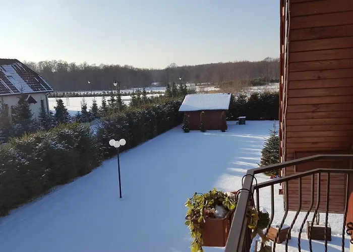 منزل ريفي Dom Na Zielonej Dolinie ساسينو