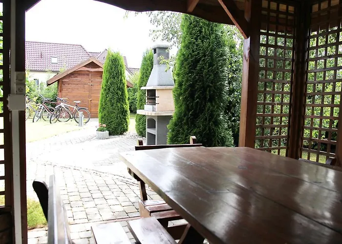 Dom Na Zielonej Dolinie * ساسينو